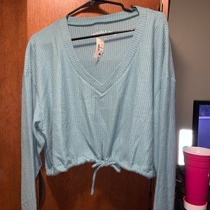 Cropped soft long sleeve shirt